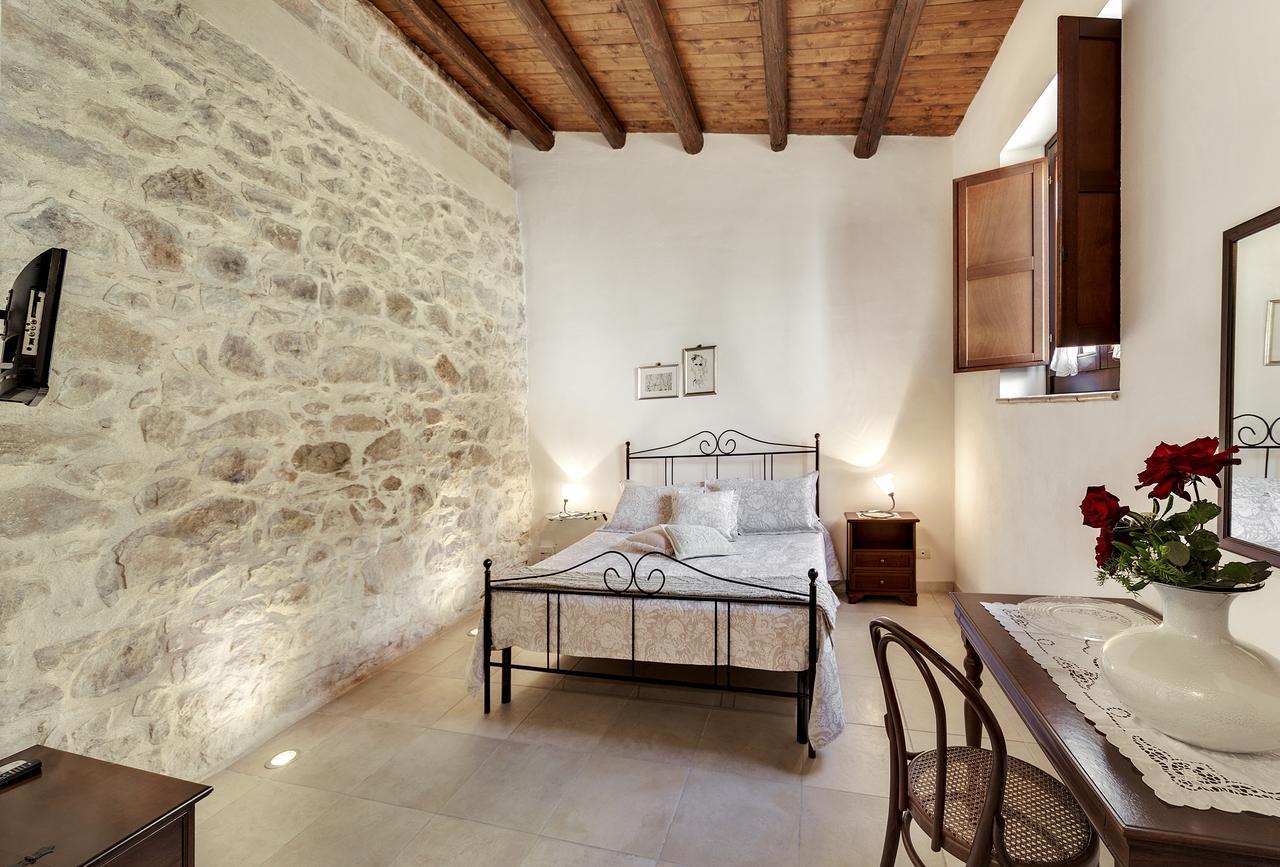 Silva Suri Casa de hóspedes Marina di Ragusa Exterior foto
