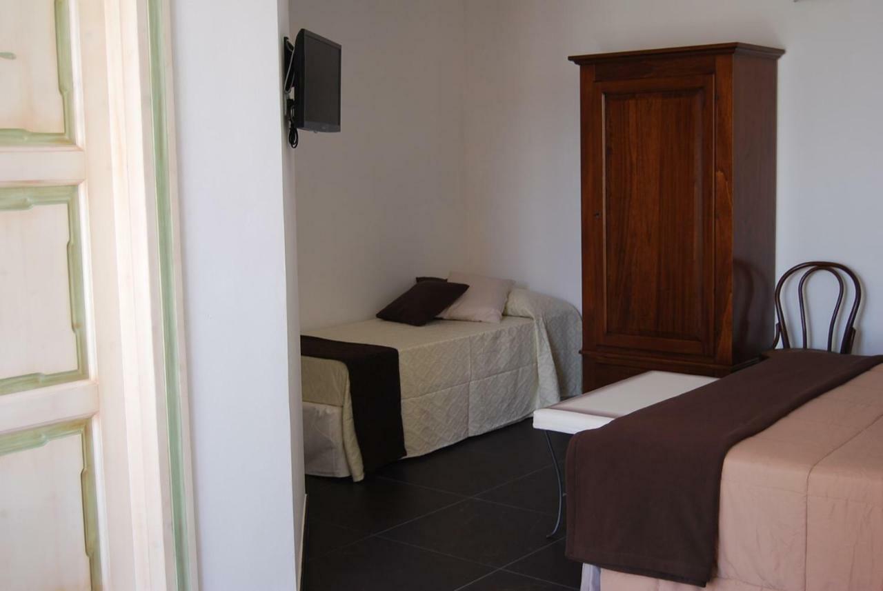 Silva Suri Casa de hóspedes Marina di Ragusa Exterior foto